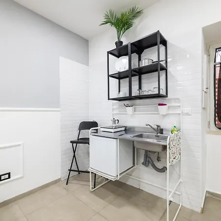 Apartament Many House