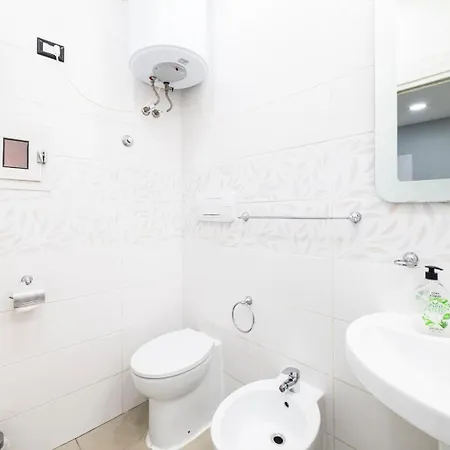 Many House Apartament Neapol